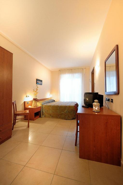 Hotel Arma Ristorante Arma di Taggia Pokój zdjęcie